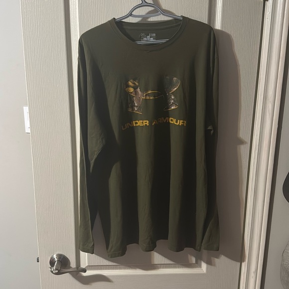 Under armour long sleeve - Picture 1 of 1